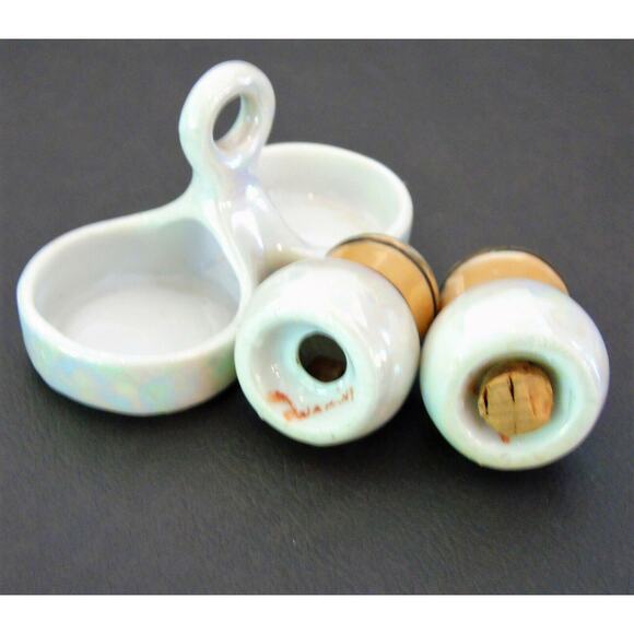 TT Salt & Pepper Shaker Caddy Set Iridescent White Porcelain Gold Top Japan Vtg - Picture 4 of 5